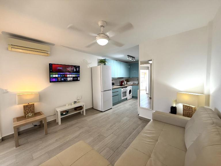 R39 Modern One bedroom Esmeralda II - Bed and Breakfast La Cala De Mijas