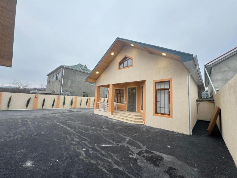 Sweet House - Ferienwohnung Quba