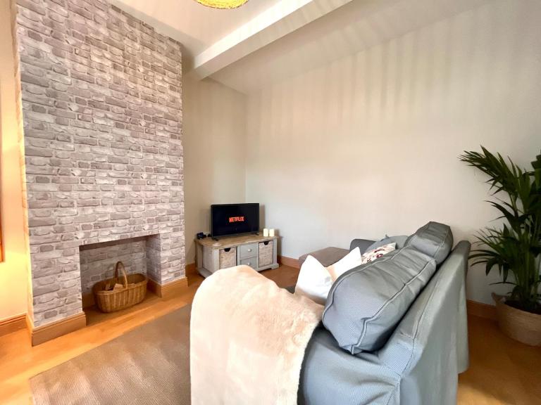 Seaside Snug by Honeywhite Homes - B&B South Hayling