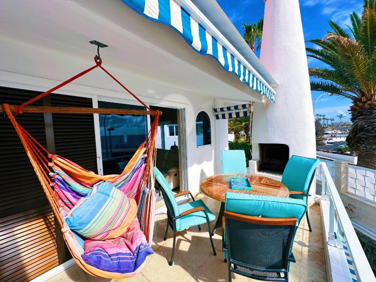 2 bedrooms bungalow with amazing view and private jacuzzi - B&B Adeje