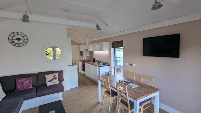 The Dochart Lodge with hot tub Braidhaugh Crieff - B&B Crieff