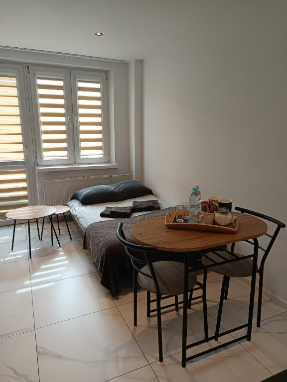 Trzy Korony Apartament - Bed and Breakfast Nowy Sącz