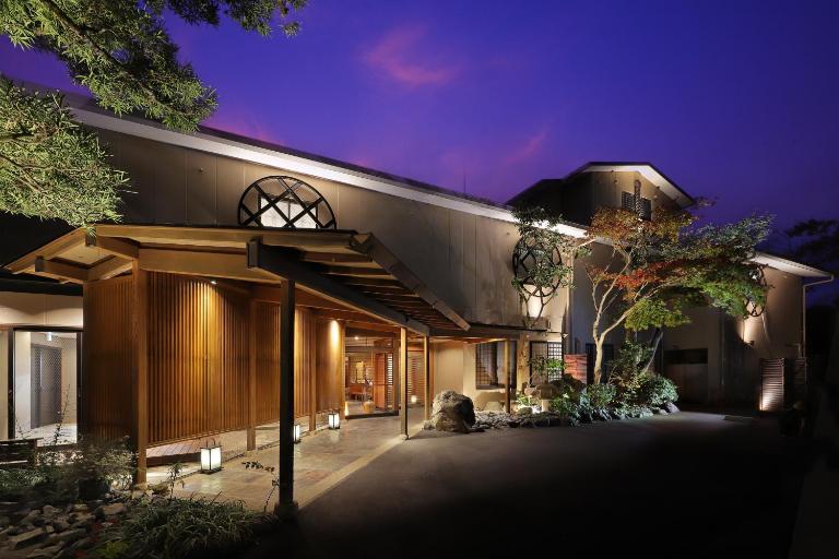 Marukyu Ryokan - B&B Izu