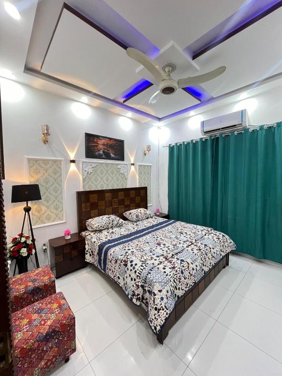 Luxury Cozy 3BR Home near airport, DHA Phase 9 Town Lahore - B&B Lahore