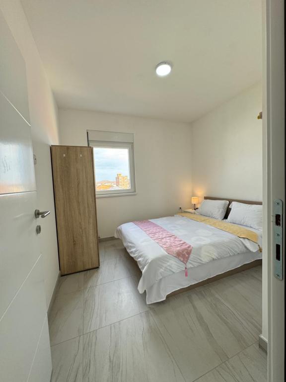 Deluxe Belgrade Airport Single Room - Chambres d'hôtes Surčin