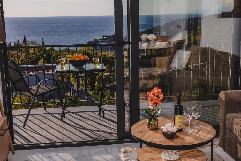 B&O Seaview - B&B Bar