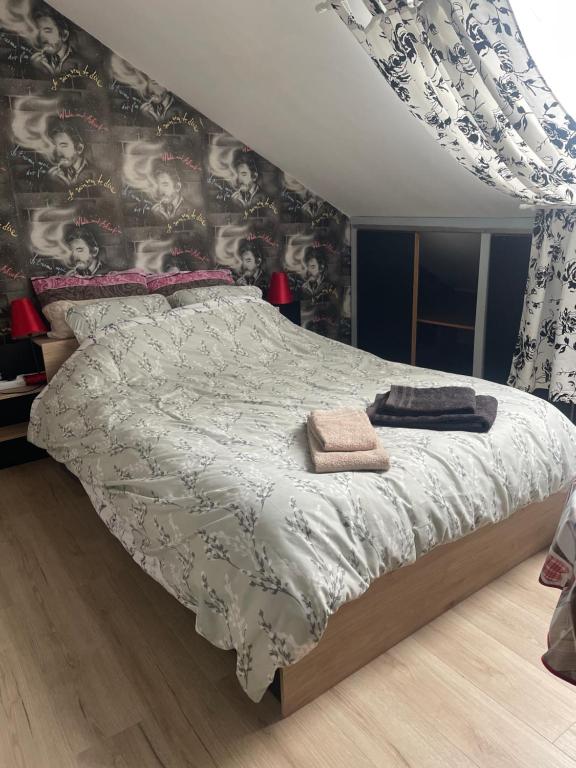 Gainsbourg - Bed and Breakfast Ouroux-sur-Saône