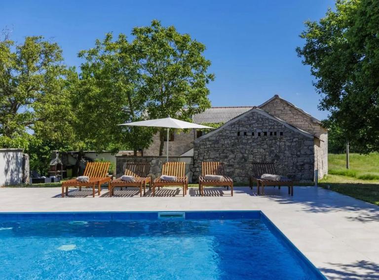 Haus Ana - Chambres d'hôtes Mali Ježenj