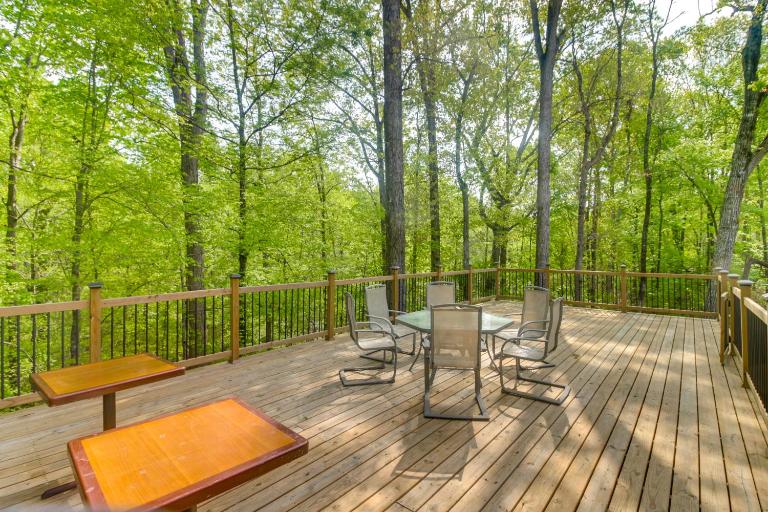 Stay & Play in Charlotte: Family Home w/ Deck - B&B Charlotte