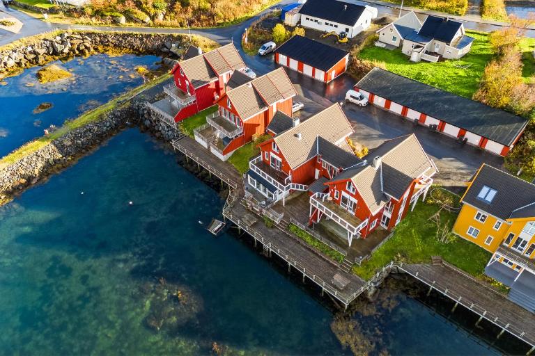 Seahouse Apartment with amazing views! - B&B Ballstad