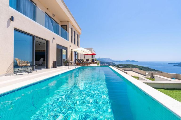 Green Horizon Sea Views Villa - B&B Dubrovnik