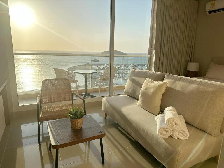 EIRA Suites Marina - By INMOBILIARIA VS - B&B Santa Marta