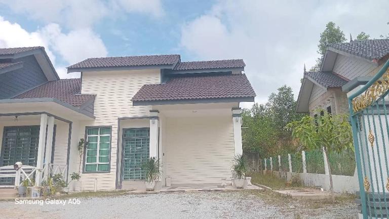 Homestay Al Ayyubi Medan Jaya - B&B Marang