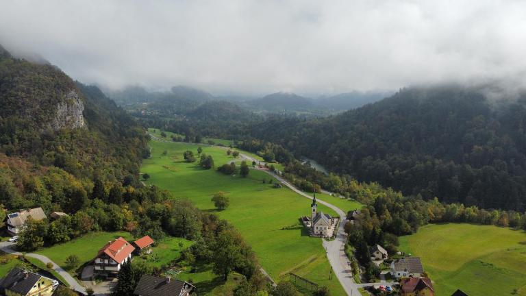 Under Rock Guesthouse - B&B Bled