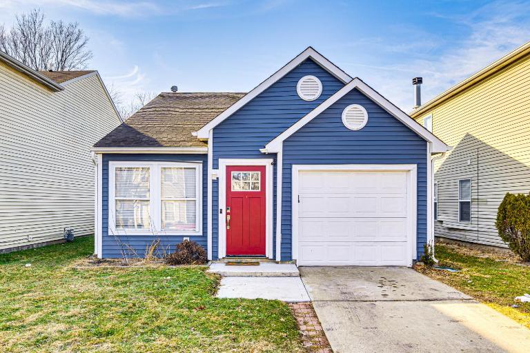 5 Mi to Eagle Creek Park: Home w/ Fenced Yard! - B&B Indianapolis