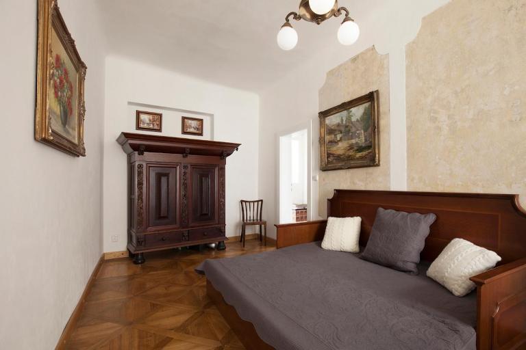Dlouhá Art & Antique Stay - B&B Prague