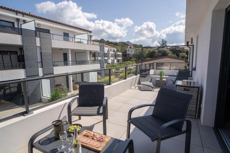 Studio moderne et lumineux, proche centre ville - B&B Propriano