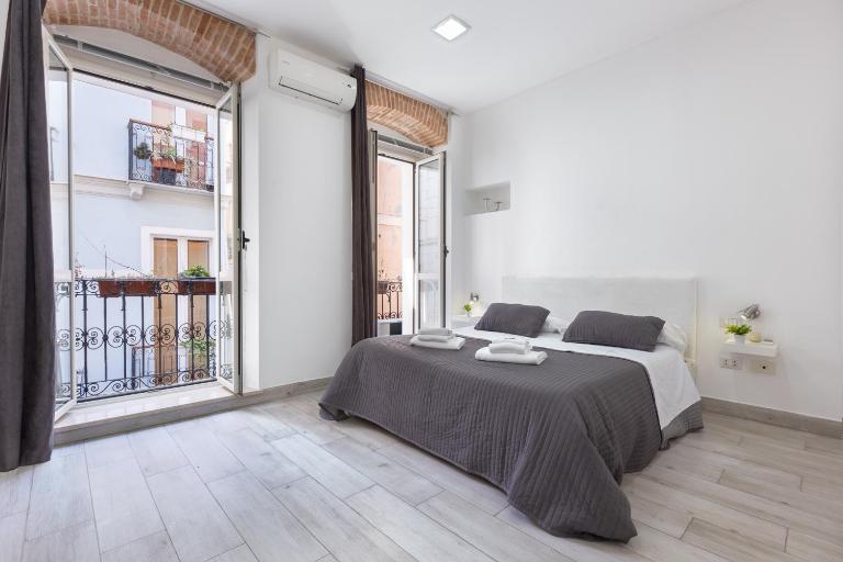Rainbow Marina Apartment - B&B Cagliari