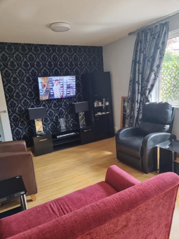 Beautiful Ground floor flat in the Heart of Rochester with balcony mobility friendly - B&B Rochester
