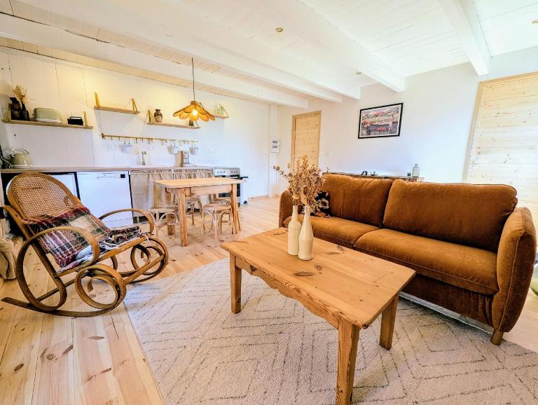 Appartement calme style bohème chic, La Cachette du Renard - Bed and Breakfast Mazet-Saint-Voy