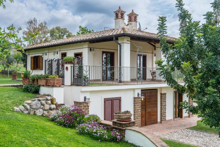 Villa Gli Eucalipti - Chambres d'hôtes Chisra