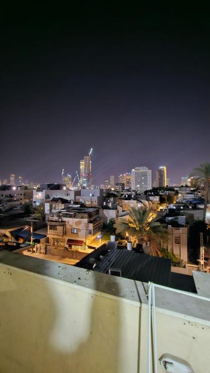2Rooms rooftop apartment huge balcony - B&B Tel Aviv