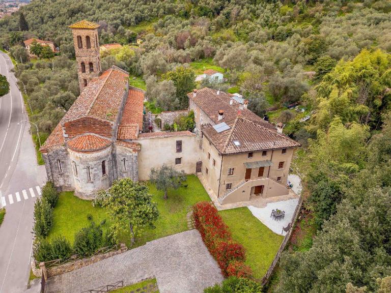 Pio Bove Rooms - Bed and Breakfast Pietrasanta