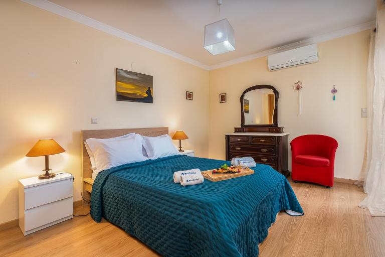 Bright & Spacious Flat by HostWise - B&B Vila Real de Santo António