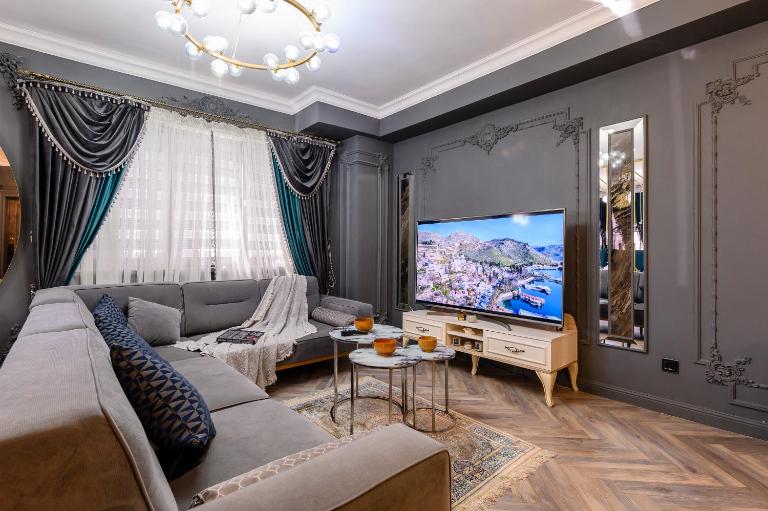 The Art Luxe Museum by MEGA Mall - B&B Almaty