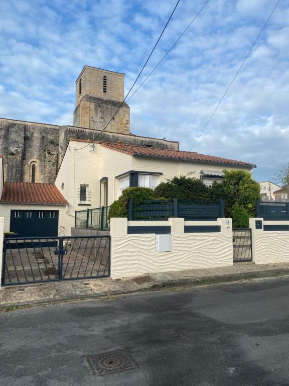 Loue maison quartier calme - Chambres d'hôtes Royan