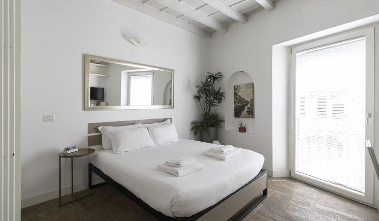 Milano Navigli Canal View Studio Apt - Bed and Breakfast Milaan
