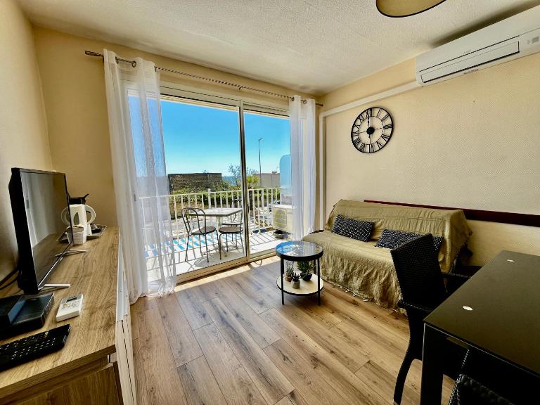 Les Sables de Palavas - T2 à 50m de la plage - clim, wifi - Bed and Breakfast Palavas-les-Flots