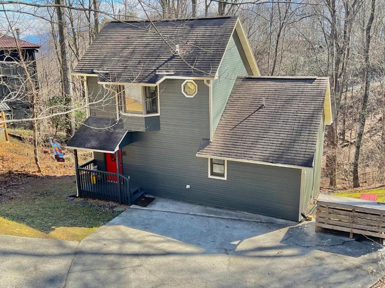 Cub Way-Cozy 1 bedroom with sleeping loft - Bed and Breakfast Gatlinburg