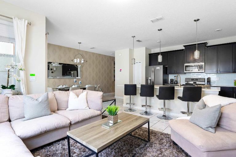 Cute with Private Pool at Storey Lake SL4802 - Bed and Breakfast Kissimmee