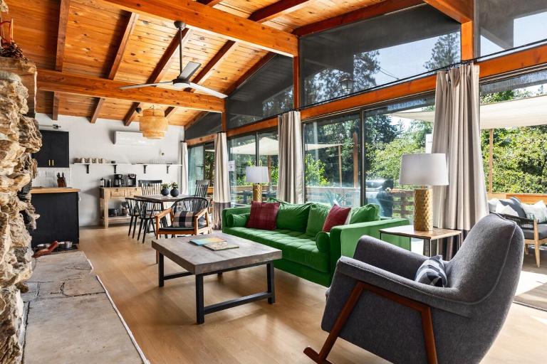 Modern 2 Bedrm Kids, Dog, Hot Tb, Game Room, 9 min Bass Lake - Ferienwohnung Oakhurst