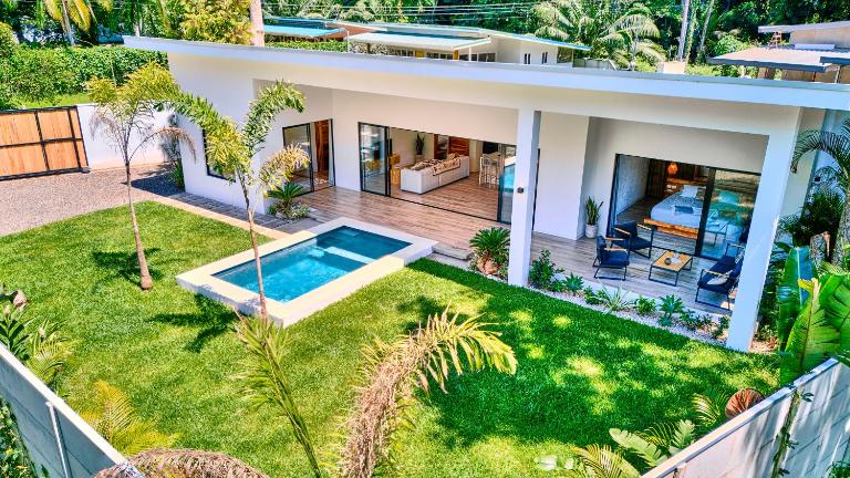 Wonderful Villa with a Pool near the Beach - B&B Puerto Viejo de Sarapiqui