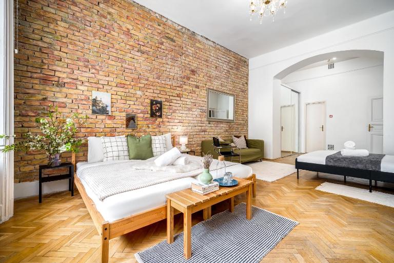 Vintage Budapest- your home in downtown - B&B Budapest