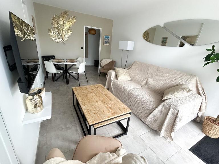 Charmant cocon avec terrasse en RDC proche plage - B&B Cabourg