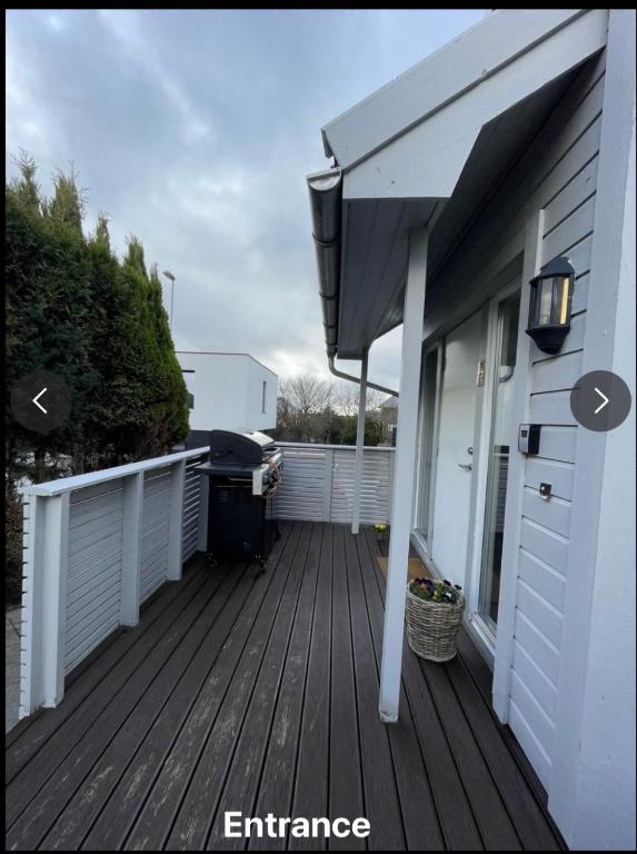 Centralised and cozy room available for a relaxed stay - Chambres d'hôtes Sandnes