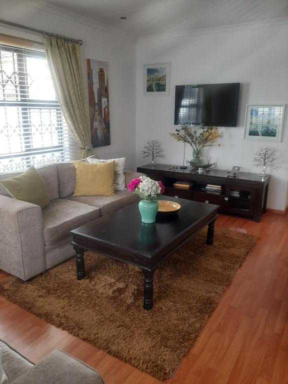 Local & comfortable - B&B Mondlo