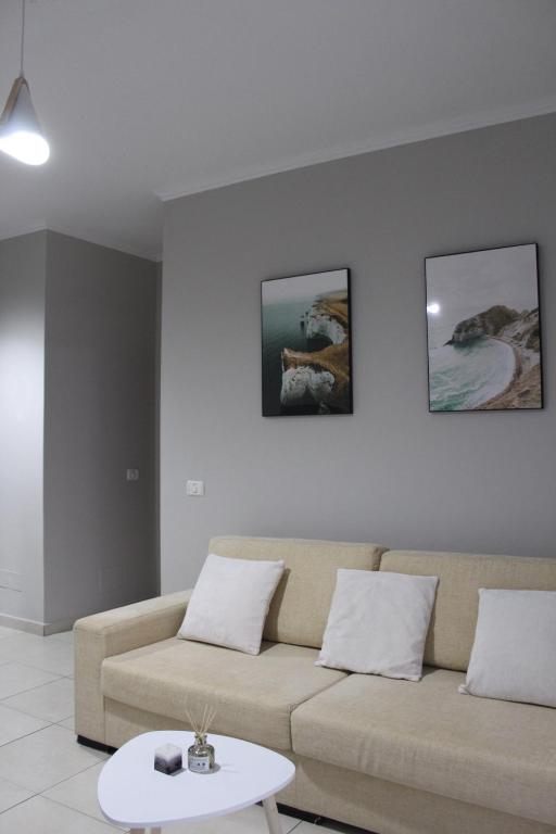 Leon Lungomare apartment - B&B Vlore
