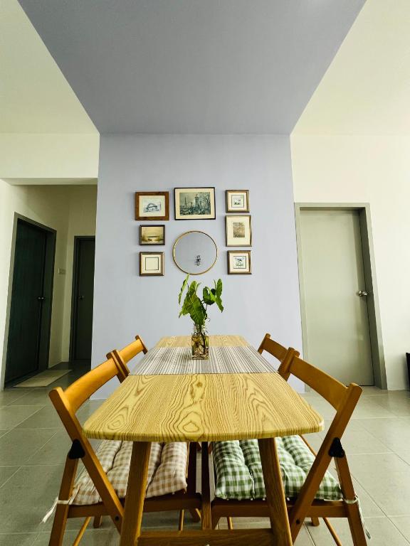 N&N Modern Apartment - B&B Kampung Padang Meha