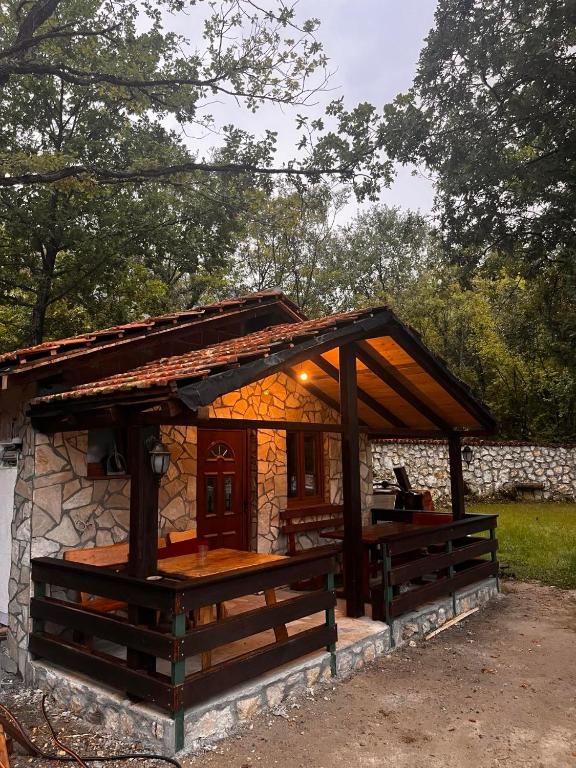 Etno House Šćepanov Hlad - Bed and Breakfast Virpazar