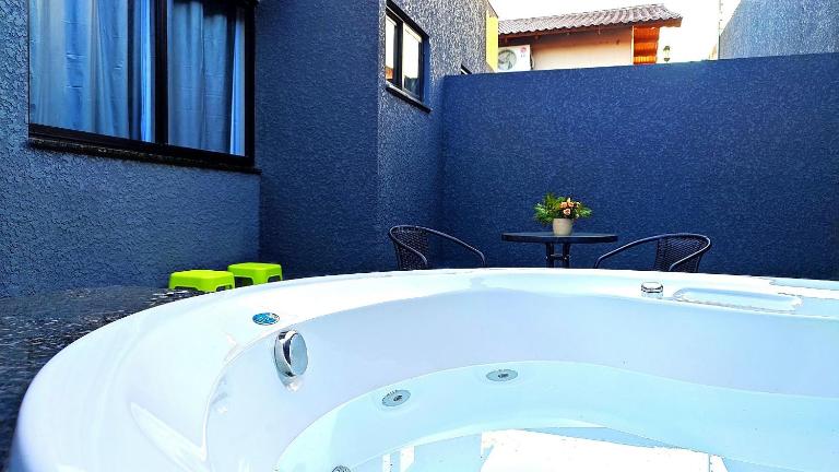 Casa Moderna com OFURO próximo as Cataratas e Argentina - Bed and Breakfast Foz do Iguaçu