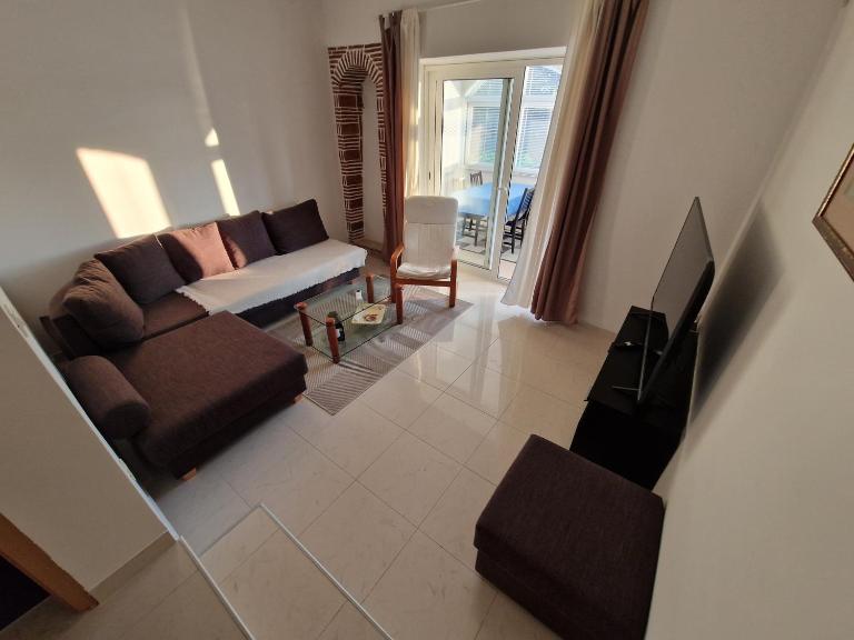 Comfort apartment with VINEYARD view - Bed and Breakfast Dračevac
