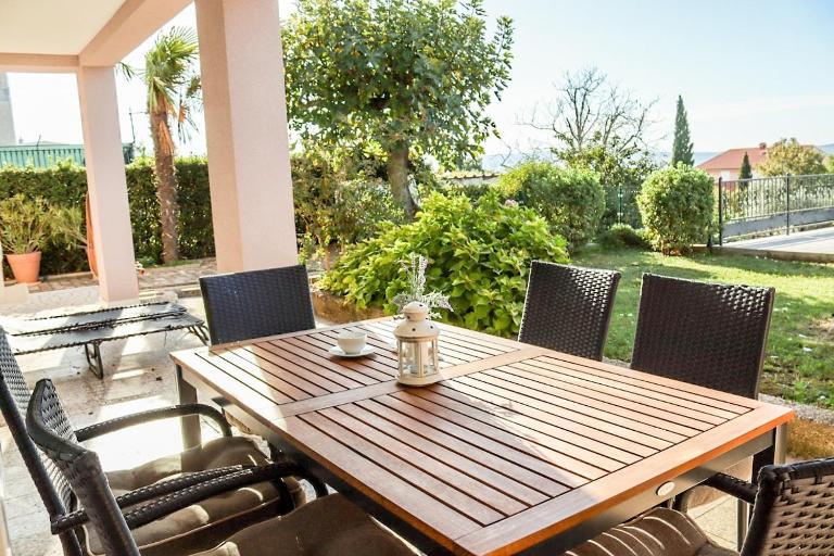 Paradise Garden Apartment - Chambres d'hôtes Crikvenica