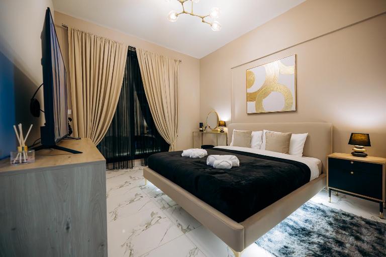 Stylish 1BR- Pool, Gym & Dedicated workspace - B&B Ras al-Khaimah