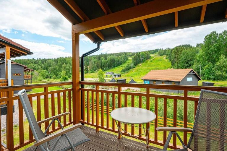 Kungsbergets finaste läge, Åhus B - semesterboende med sauna - B&B Järbo