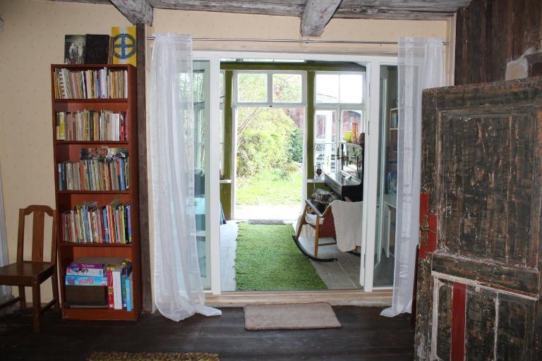 Suur-Lossi Apartments - Bed and Breakfast Haapsalu