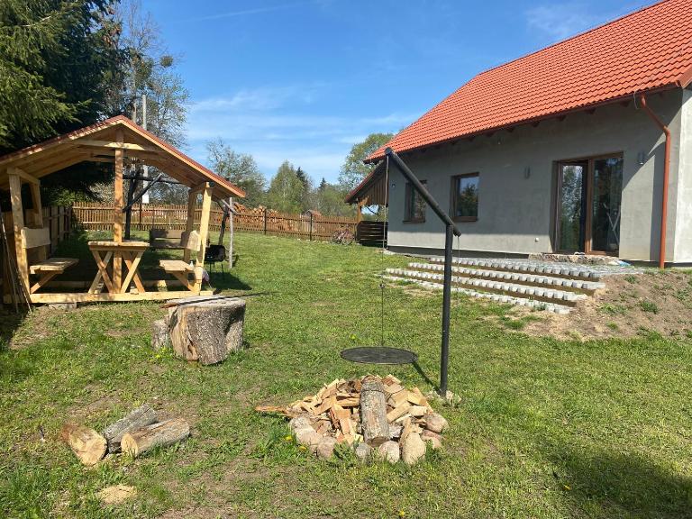 DOM NA WYŁĄCZNOŚĆ- Odpoczynek w sercu Mazur - B&B Miłki